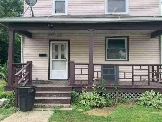 House for rent in Sharon
