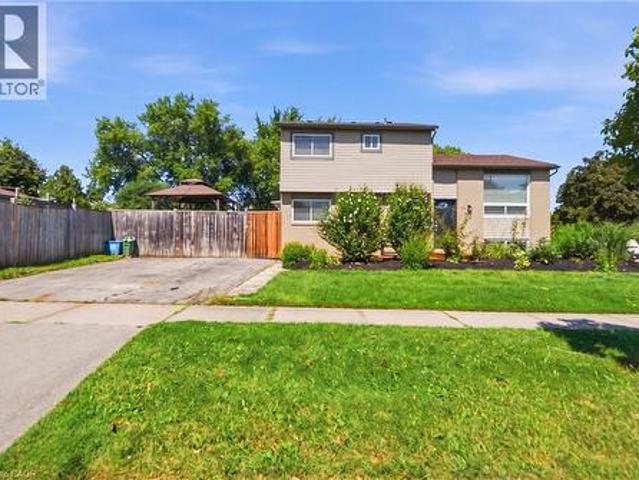 House for sale in Ancaster, Ontario