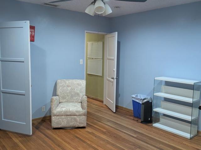 Room for rent in Long Beach, California