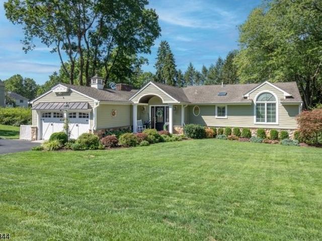 House for sale in Gladstone, New Jersey