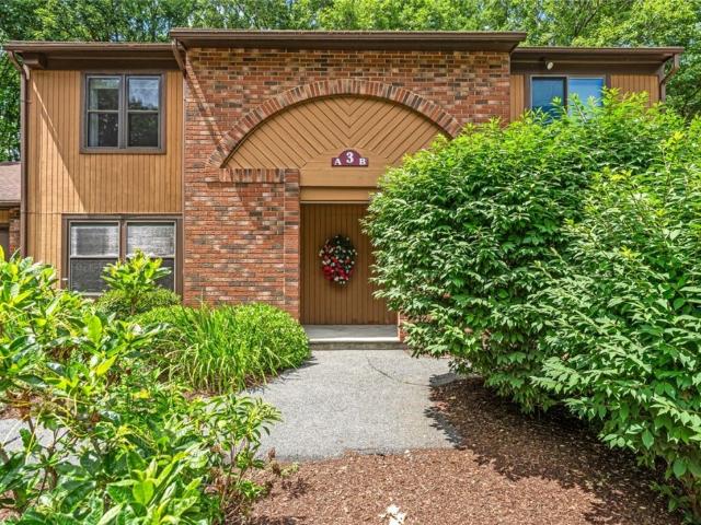 Condo for sale in Smithfield, Rhode Island
