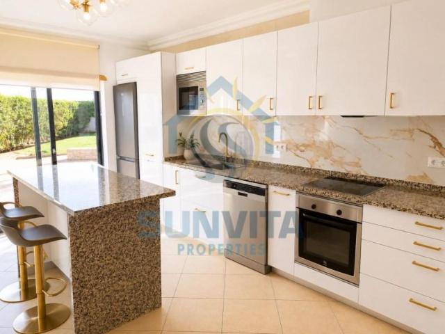 Casa venda em Albufeira e Olhos de Água, Albufeira