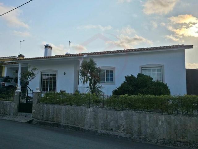 Casa venda em Alcobaça e Vestiaria, Alcobaça