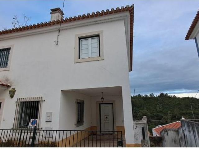 Casa venda em Alenquer (Santo Estêvão e Triana), Alenquer
