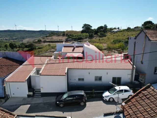 Casa venda em Alenquer (Santo Estêvão e Triana), Alenquer