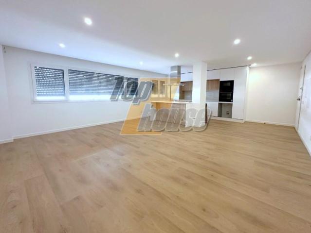 Apartamento venda em Almada, Setúbal
