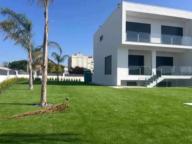 Casa venda em Almada, Setúbal