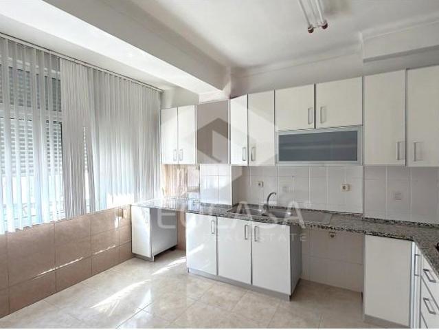 Apartamento alugar em Almada, Setúbal