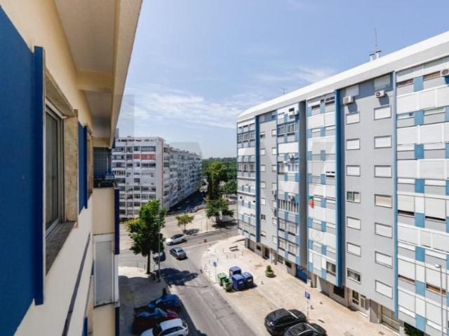 Apartamento venda em Almada, Setúbal