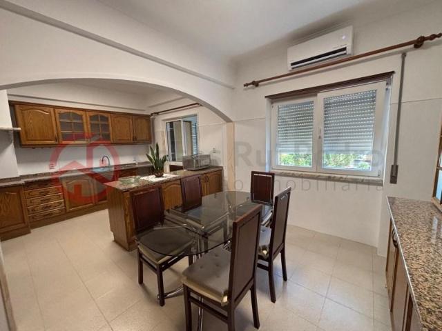 Apartamento alugar em Almada, Setúbal