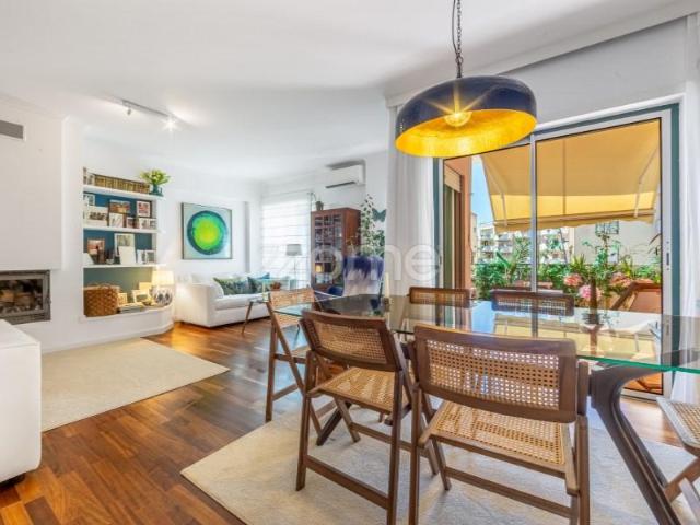 Apartamento venda em Almada, Setúbal