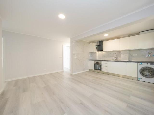 Apartamento venda em Almada, Setúbal