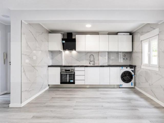 Apartamento venda em Almada, Setúbal