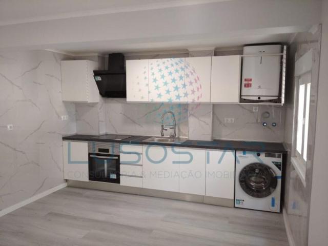 Apartamento venda em Almada, Setúbal