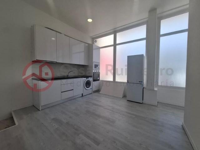 Apartamento venda em Almada, Setúbal