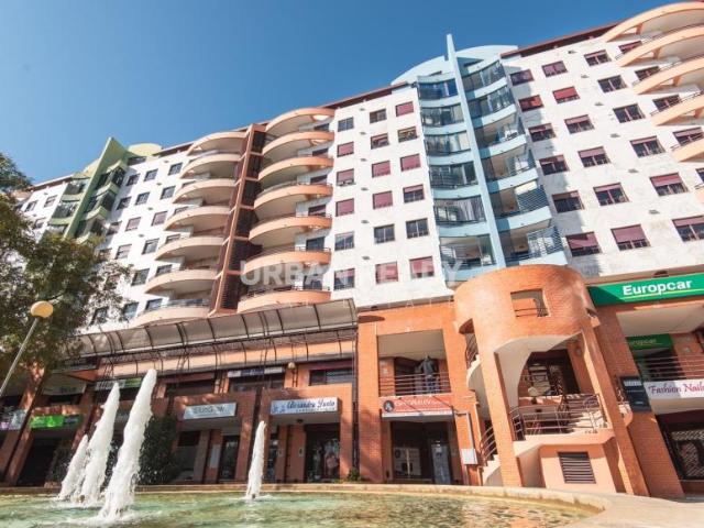 Apartamento venda em Almada, Setúbal