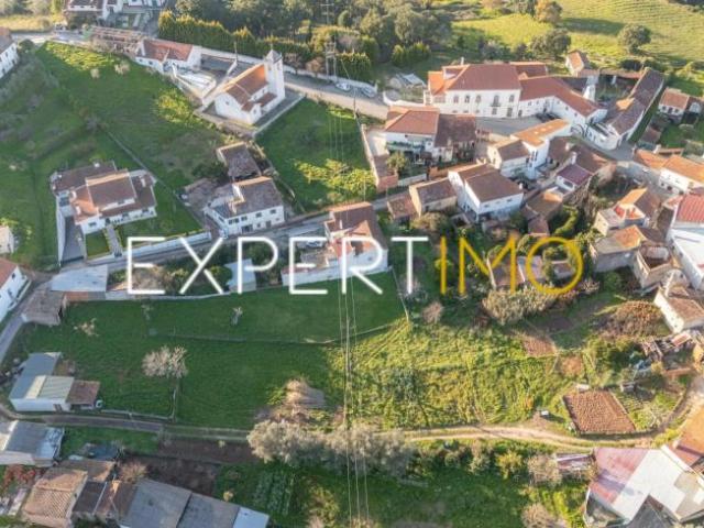Casa venda em Coimbrã, Almalaguês
