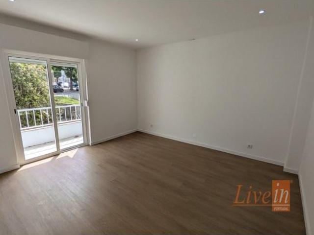 Apartamento venda em Amadora, Lisboa