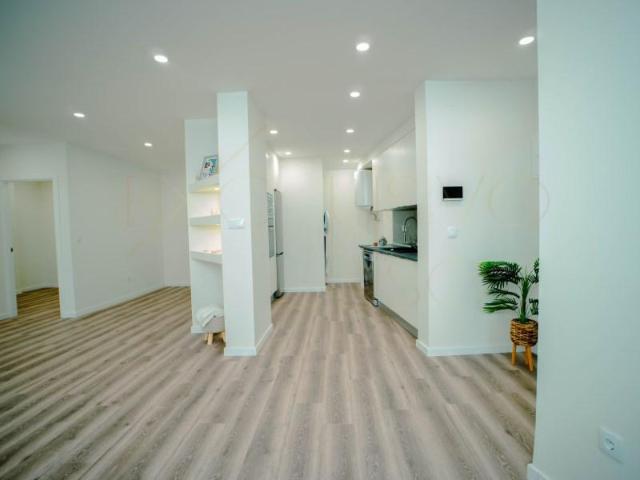 Apartamento venda em Amadora, Lisboa
