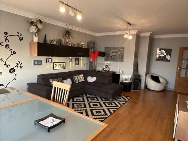 Apartamento alugar em Quinta Grande, Amadora