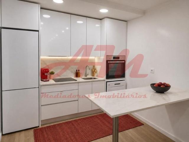 Apartamento venda em Amadora, Lisboa