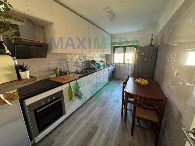 Apartamento venda em Amadora, Lisboa