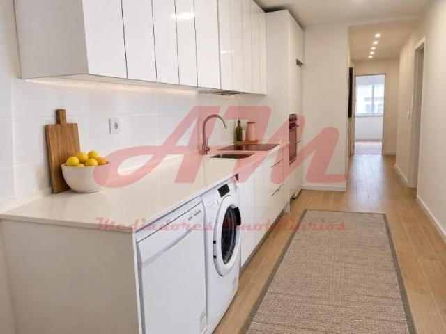 Apartamento venda em Estaleiros da Câmara Municipal da Amadora, Amadora