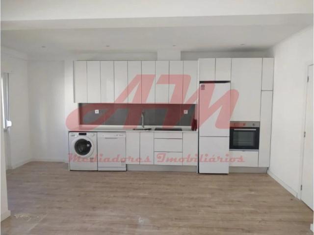 Apartamento venda em Estaleiros da Câmara Municipal da Amadora, Amadora