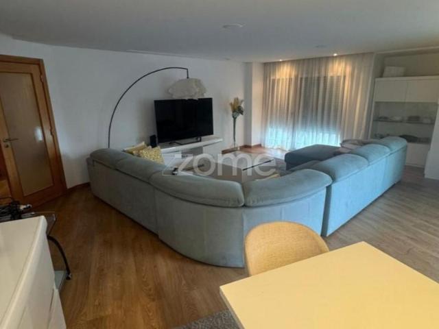 Apartamento alugar em Amadora