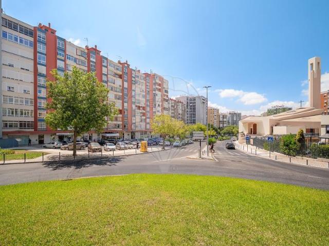 Apartamento venda em Amadora, Lisboa