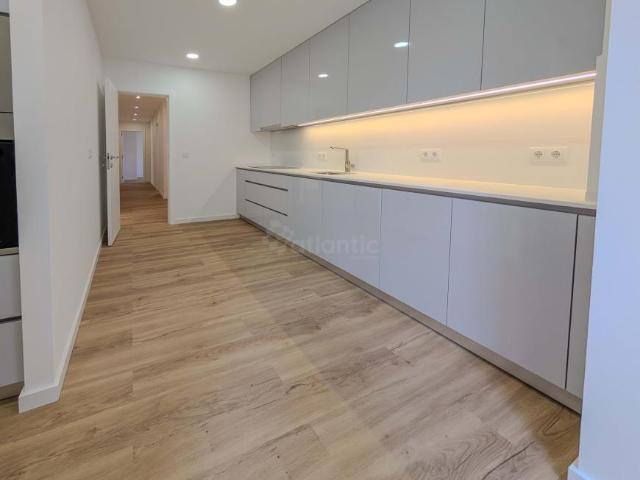 Apartamento venda em Amadora, Lisboa