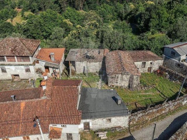 Casa venda em Urjal, Amares