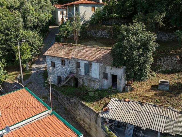 Casa venda em Bouro (Santa Marta), Amares