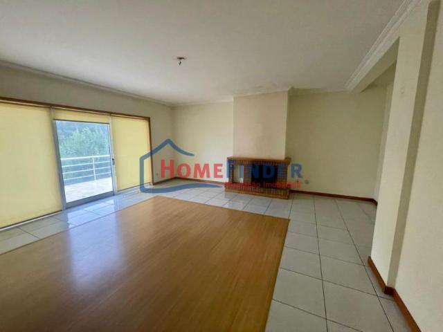 Apartamento alugar em Palmeira, Braga