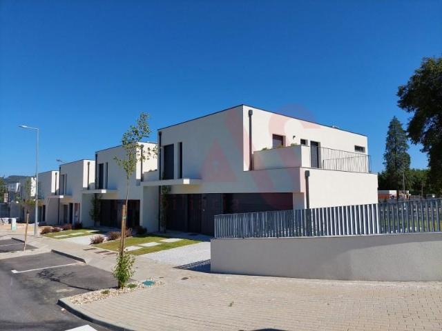 Casa venda em Palmeira, Braga