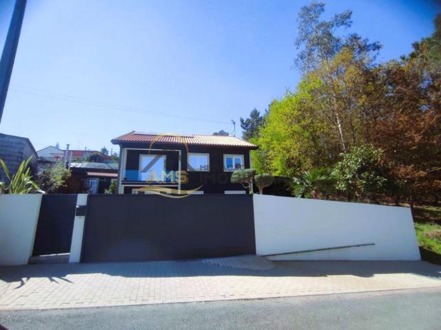 Casa venda em Arões (Santa Cristina), Fafe