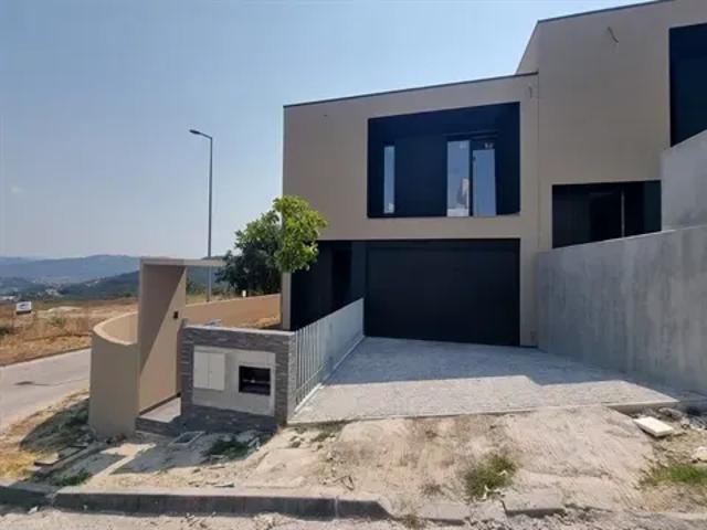 Casa venda em Póvoa De Lanhoso, Braga
