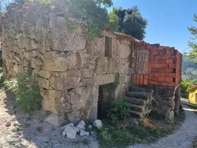 Casa venda em Parada Do Bouro, Braga
