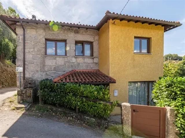 Casa venda em Parada Do Bouro, Braga