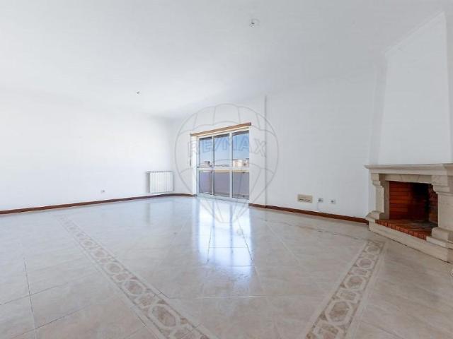 Apartamento alugar em Outeiro de Polima, Cascais