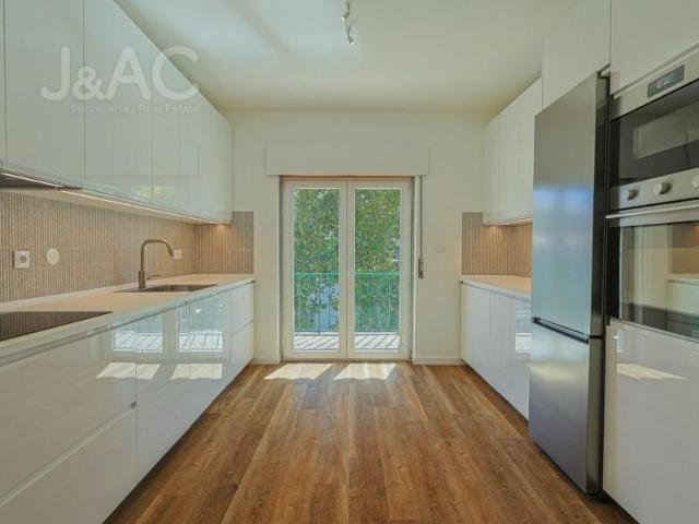 Apartamento alugar em Torre, Cascais