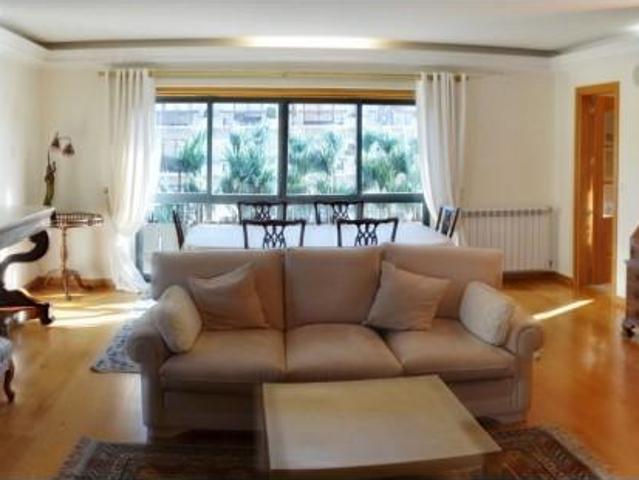 Apartamento alugar em Visconde da Luz, Cascais
