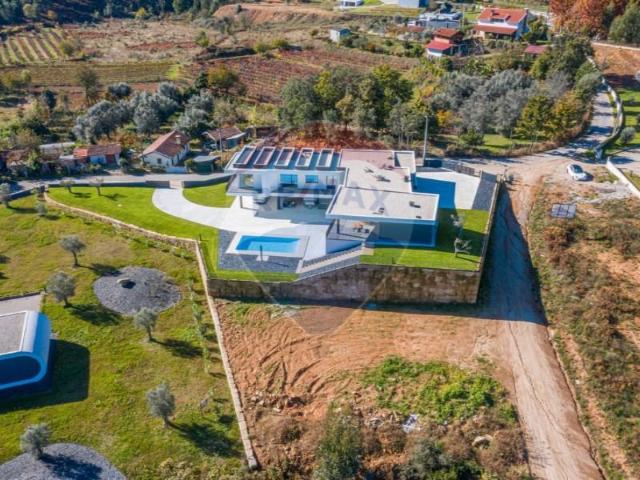 Casa venda em Canedo de Basto e Corgo, Celorico de Basto