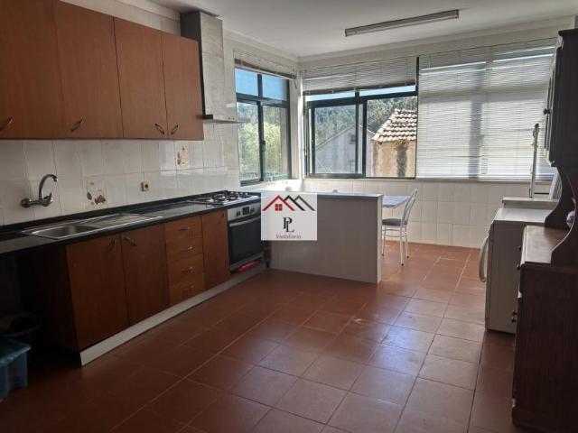 Casa venda em Coimbrã, Almalaguês