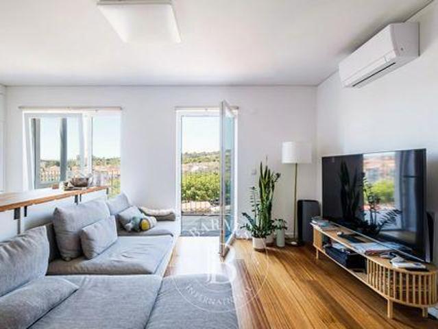 Apartamento alugar em Estrela, Lisboa