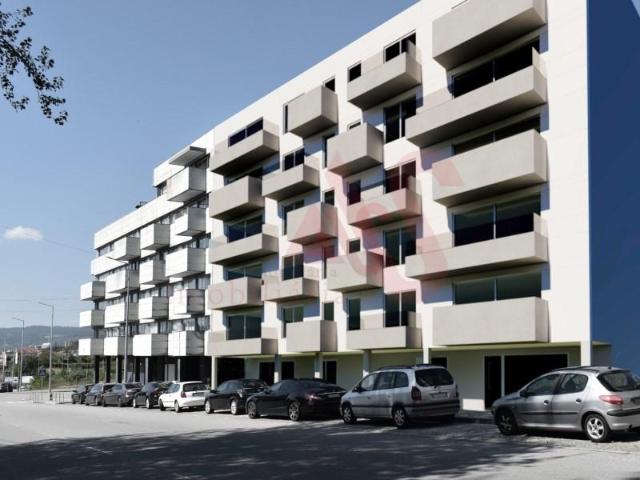 Apartamento venda em Felgueiras, Porto