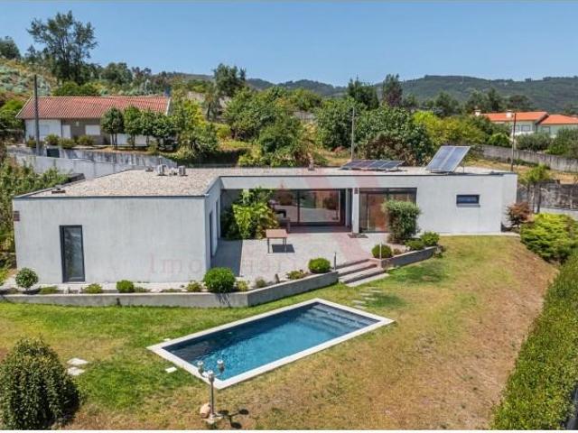 Casa venda em Vila Nova de Sande, Guimarães