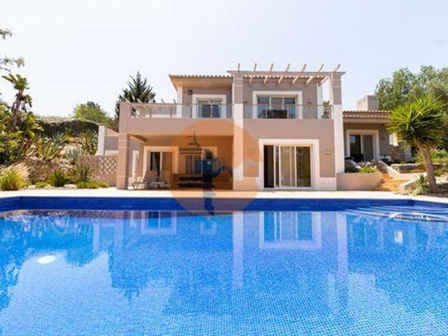 Casa venda em Estômbar, Faro