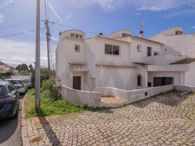 Moradia alugar em Lagos