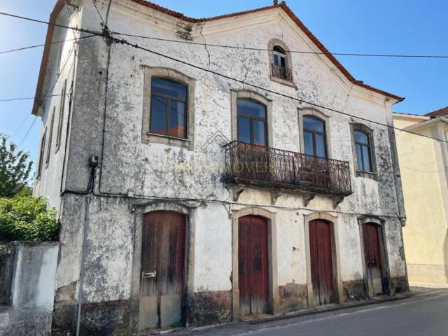 Casa venda em Castanheira de Pera e Coentral, Castanheira de Pera